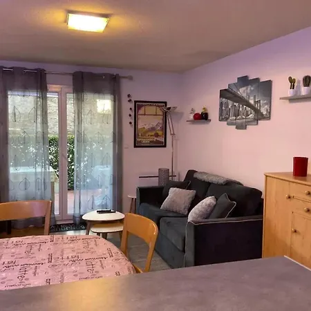 Moderne A Bagneres-de-luchon, Vue Montagne, 53m² Lägenhet Bagnères-de-Luchon