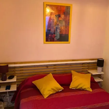 Moderne A Bagneres-de-luchon, Vue Montagne, 53m² Lägenhet