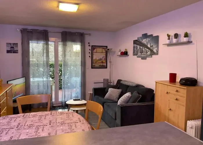 Moderne A Bagneres-de-luchon, Vue Montagne, 53m² アパート Bagnères-de-Luchon