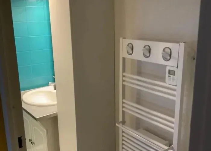 Moderne A Bagneres-de-luchon, Vue Montagne, 53m² アパート Bagnères-de-Luchon